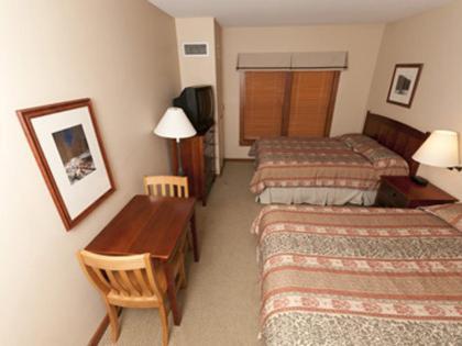 Allegheny Springs Snowshoe Room photo